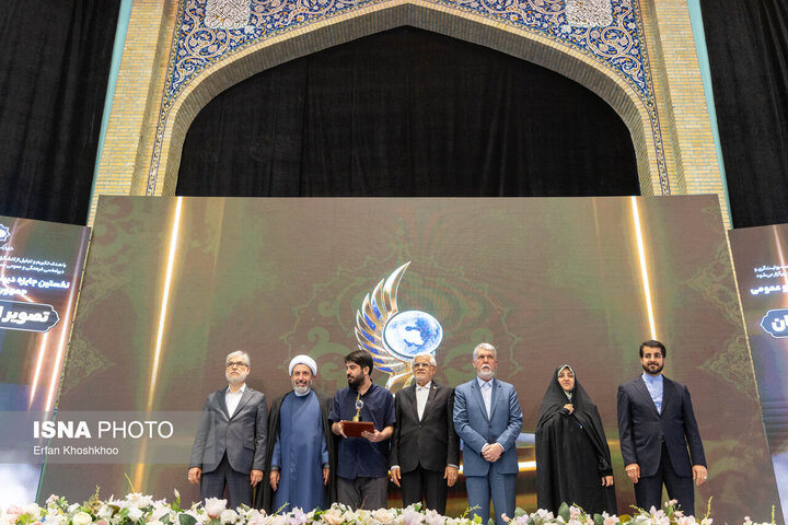 راویان حقیقی انقلاب را شناسایی کنیم/ هدف، مبارزه با تحریف جمهوری اسلامی است