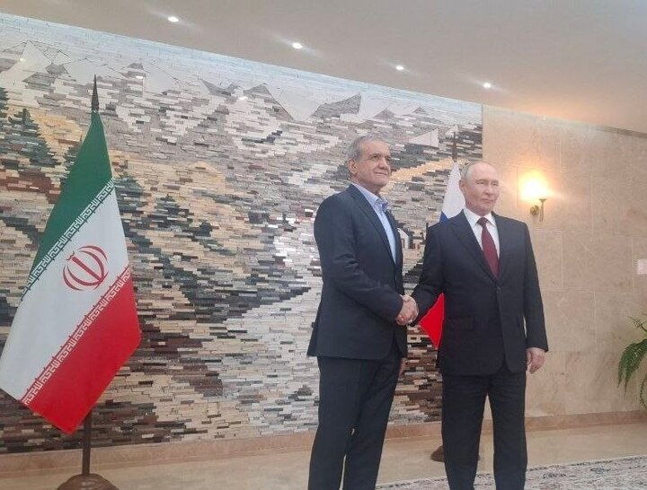 دیدار روسای جمهور ایران و روسیه در حاشیه اجلاس شانگهای