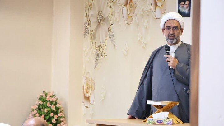 امام جمعه مهریز: مسجد باید قرارگاه اصلی فعالیت‌های فرهنگی باشد