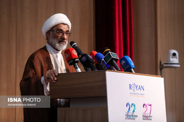 خسروپناه: وزارتخانه‌ها متناسب با طرح‌های رویان وارد میدان حمایت شوند
