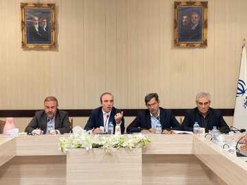معاون استاندار: توسعه صادرات محصولات با ارزش افزوده راهبرد اقتصادی اردبیل است