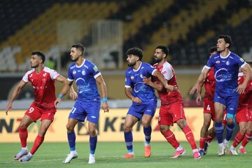 خلاصه بازی استقلال مقابل پرسپولیس (داربی ۱۰۷)