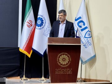 استاندار یزد: کارآفرینی فقط جنگندگی و کسب سود نیست