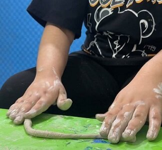 به دغدغه مادران دیگر می‌خندم