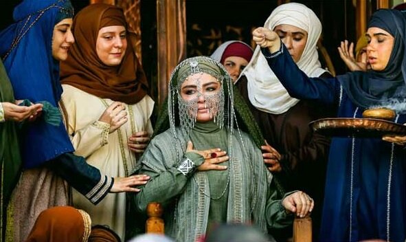 بین عشق و قدرت، کدام را انتخاب میکنید؟