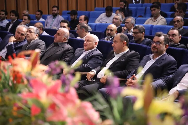 استاندار مازندران: کارآفرینانی که برای ساختن آمده‌اند نباید در پیچ‌وخم اداری گرفتار شوند