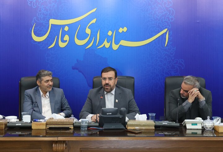 استاندار فارس: آمار دقیق، پایه تصمیم‌گیری و برنامه‌ریزی برای توسعه است
