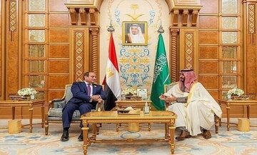 گفت‌وگوی بن سلمان و السیسی درباره تحولات منطقه و راه‌های کاهش تنش
