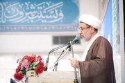 امام جمعه کرمان: هر حرف و عملی که دوگانگی درست کند، در جهت خواست دشمن است