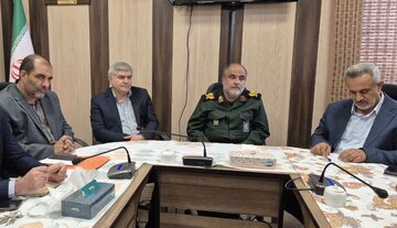جانشین فرمانده سپاه فارس: حمایت مردمی از عوامل عبور کشور از بحران‌هاست