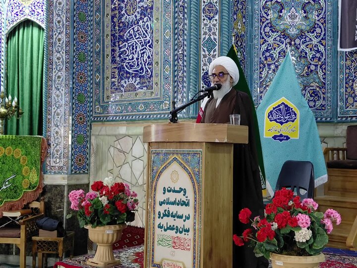 امام جمعه ورامین:ترک فعل‌ها درحوزه حجاب پیگیری شود/بدنبال تفاهم‌نامه مرده با آمریکا نباشیم