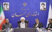 امام جمعه سمنان: ابراز نارضایتی از شرایط کشور به معنای مخالفت با نظام و انقلاب نیست