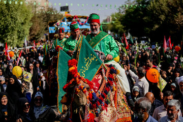 کاروان ورود حضرت معصومه (س) به قم