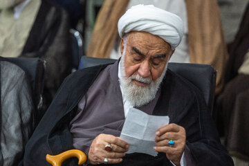 حضور آیت الله محمدی گلپایگانی در آیین آغاز سال تحصیلی حوزه های علمیه کشور