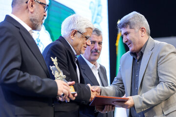 محمدرضا عارف، معاون اول رئيس جمهور در دومین جشنواره توانمد‌سازی و کار آفرینی علوی
