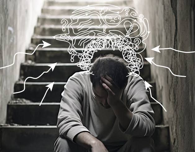 نشخوار فکری؛ چرا در گذشته گیر می‌کنیم؟