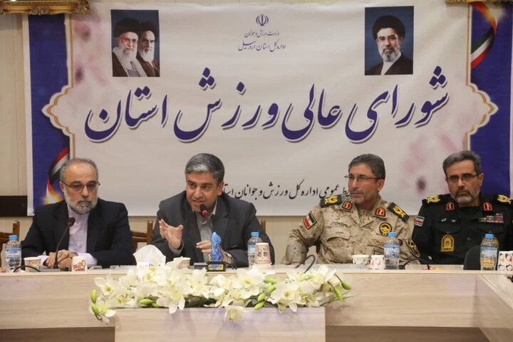 قهرمانان ورزشی به‌عنوان الگوی عملی نسل جدید معرفی شوند