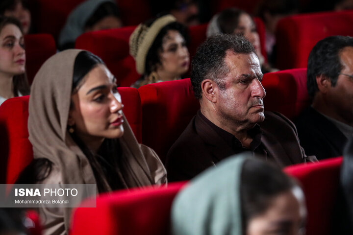 نرگس آبیار: تجربههای فیلم سازیام را با چنگ و دندان بدست آوردم
