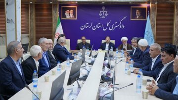 تاکید رئیس کل دادگستری لرستان بر نقش کلیدی ‌ریش‌سفیدان و معتمدان در کاهش پرونده‌ها