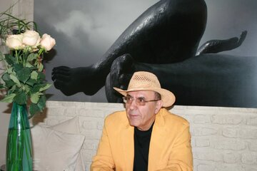 ادبیات ایران یکی از ستون‌هایش را از دست داد