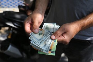 وال‌استریت‌ژورنال: ایران میلیاردها دلار را از طریق بانک‌های آمریکا جابجا می‌کند