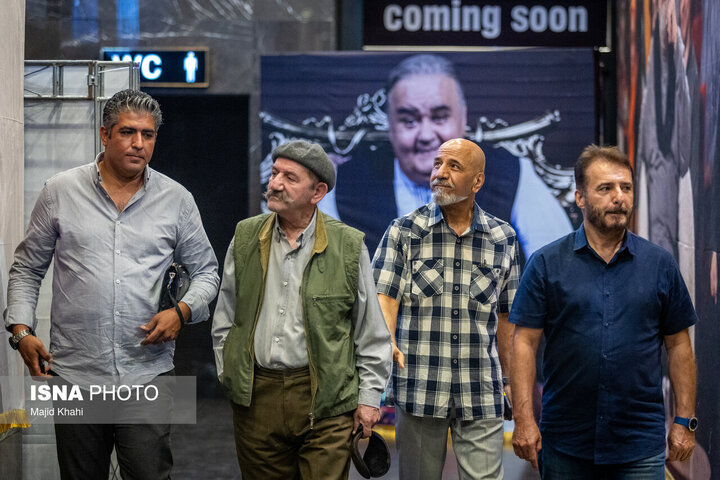 مادر اکبر عبدی: روح پسرم را شاد کردید