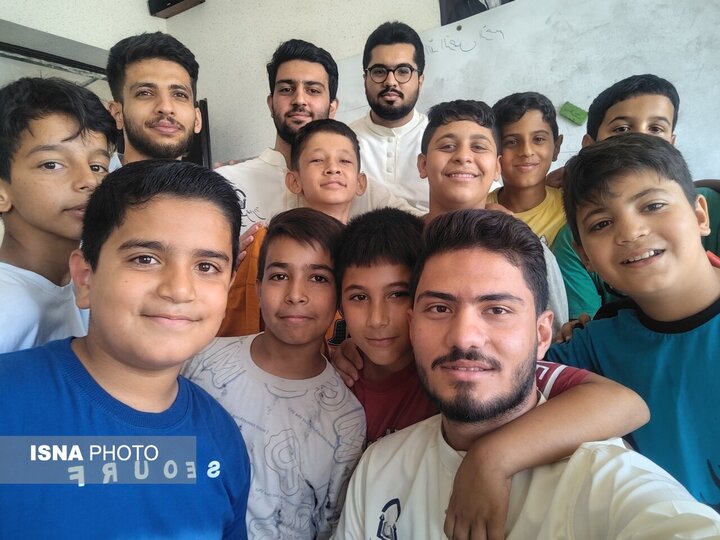 جوانانی که جهاد را پای تخته‌سیاه معنا می‌کنند