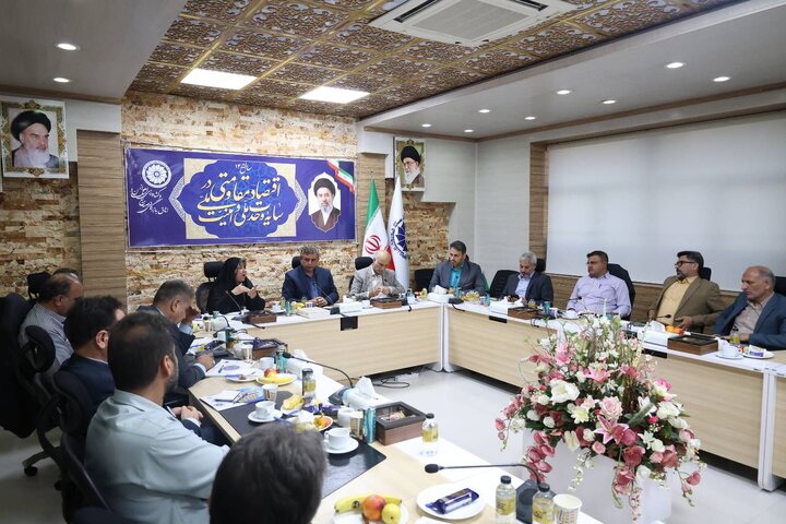 لزوم هم‌افزایی منطقه آزاد اروند و دستگاه‌های اجرایی برای تسهیل کسب‌وکار و حل مسائل مردم
