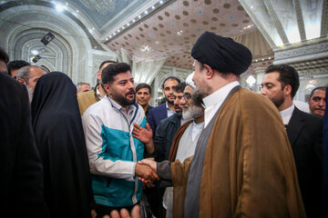 مراسم اختتامیه پنجمین جشنواره ملی «اتفاق» در حرم امام خمینی (ره)