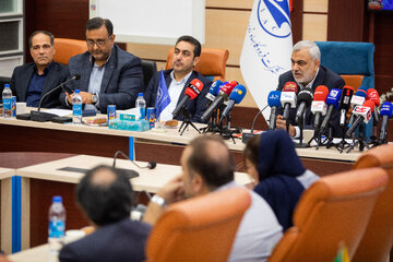 نشست خبری مرتضی دهقان، مدیرعامل شرکت فرودگاه ها