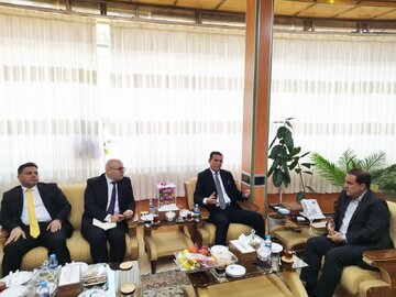 تاب‌آوری ملت ایران در برابر فشارهای اقتصادی‌ قابل تمجید است