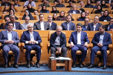 افتتاح ۷ هزار و ۹۴۷ پروژه خانواده ارتباطات کشور