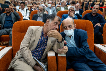 محمدرضا باهنر در همایش جایزه ملی شهید باهنر