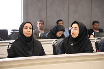 نشست صمیمی نخبگان خراسان جنوبی با معاون علمی، فناوری و اقتصاد دانش‌بنیان رئیس‌جمهور 