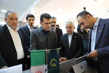 بازدید معاون علمی، فناوری و اقتصاد دانش‌بنیان رئیس‌جمهور از شرکت‌های دانش بنیان خراسان جنوبی