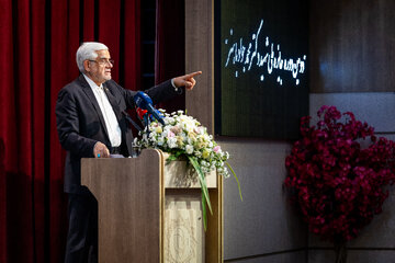 سخنرانی محمد رضا عارف در همایش جایزه ملی شهید باهنر