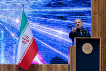 سخنرانی مسعود پزشکیان، رییس جمهور در مراسم افتتاح پروژه های خانواده ارتباطات و فناوری اطلاعات
