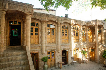 خانه تاریخی توکلی از بناهای دوره قاجار در محله پایین‌خیابان مشهد است که در ابتدا متعلق به یکی از تجار شناخته‌شده این شهر بوده و در سال ۱۳۲۳ توسط آقای توکلی خریداری شده است. این خانه دارای حیاط و بخش‌های مختلف مسکونی بوده و آجرکاری و کاشی‌کاری از خانه‌های شاخص تاریخی مشهد به شمار می‌رود و در سال ۱۳۸۴ در فهرست آثار ملی ایران به ثبت رسید. بنا در سال ۱۳۹۲ توسط شهرداری مرمت و بازسازی شده و پس از آن، به عنوان پایگاه میراث فرهنگی و موزه مکتب‌خانه مورد استفاده قرار گرفته و امکان بازدید عمومی از آن وجود دارد.