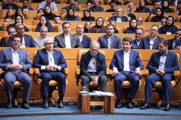 افتتاح ۷ هزار و ۹۴۷ پروژه خانواده ارتباطات کشور