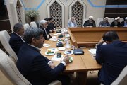 عارف: دشمن هنوز از راهبرد سرنگونی کوتاه نیامده است