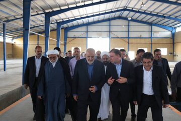 بازدید وزیر نیرو از آب‌شیرین‌کن سیراف-جم
