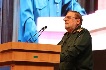 جانشین فرمانده کل سپاه: قدرت دفاعی بدون پشتوانه مردم ماندگار نیست