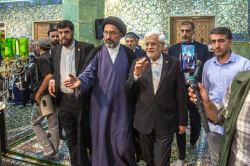 جلسه دومین کارگروه ملی زیارت با حضور محمد رضا عارف معاون اول رییس جمهور در روز دوم سفر به قم
