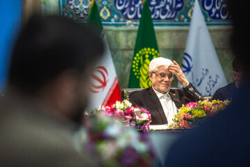 جلسه دومین کارگروه ملی زیارت با حضور محمد رضا عارف معاون اول رییس جمهور در روز دوم سفر به قم