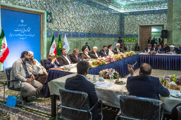 جلسه دومین کارگروه ملی زیارت با حضور محمد رضا عارف معاون اول رییس جمهور در روز دوم سفر به قم