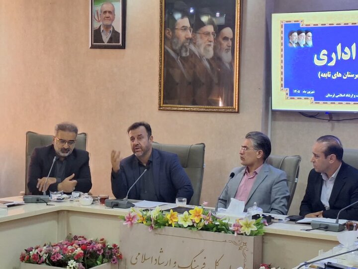 رئیس بسیج هنرمندان استان: کنگره ۲۴ شهید هنرمند لرستان نماد پیوند هنر و تعهد است
