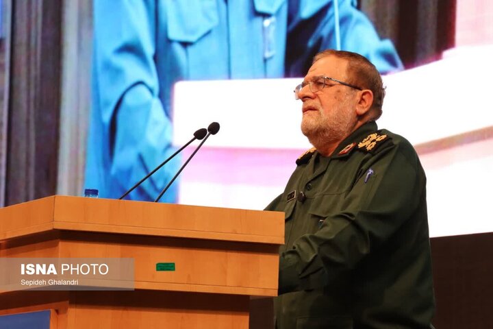 قدرت دفاعی بدون پشتوانه مردم ماندگار نیست؛ دشمن و شکاف در انسجام ملی