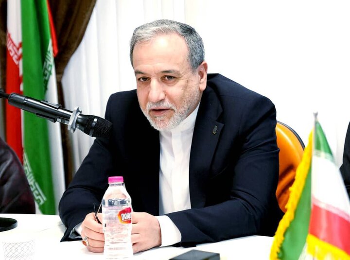 تجلیل انجمن سفرای پیشین جمهوری اسلامی ایران از وزیر امور خارجه