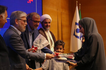 نشست وزیر علوم، تحقیقات و فناوری با خانواده بزرگ دانشگاه هرمزگان - بندرعباس