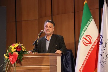 معاون وزیر بهداشت: دانش بومی و اراده دانشمندان به ایران قدرت بخشیده است